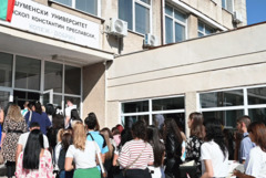 Колеж - Добрич връчва днес дипломите на бъдещите информатици и педагози