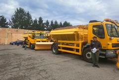 Областният управител участва в проверката на техниката по общини за поддръжка на пътната мрежа при зимни условия