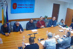 Обсъждането на такси стоянката до „Стара къща“ отново без консенсус