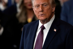 САЩ спират решенията за предоставяне на убежище