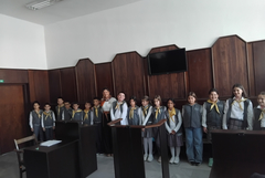 Третокласници от СУ „Димитър Талев“ гостуваха в Районен съд – Добрич