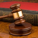 5 месеца след задържането си, обвиняем за държане на наркотици ще бъде под домашен арест