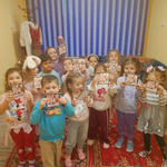 Децата от ДГ 27 „Славейче“ отбелязаха Деня на християнското семейство с традиции и ръчно творчество 