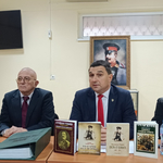 Внукът на ген. Стефан Тошев гостува на общината и Историческия музеи в Тошево