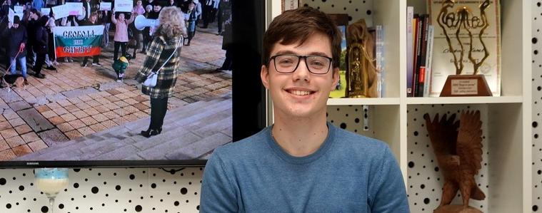 17-годишен участник в протеста в Добрич: Гражданската активност е важна, защото всеки носи отговорност (ВИДЕО)