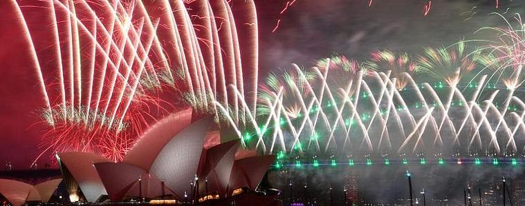 Как посрещаме Нова година: Странни, шумни и красиви традиции от всички краища на света