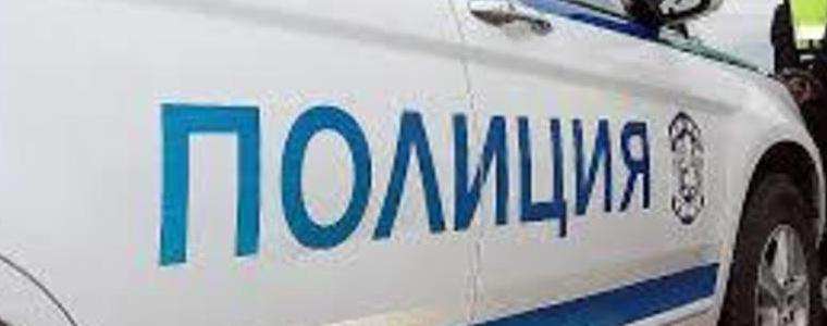 Лек автомобил се удари в дърво край Жегларци, няма пострадали