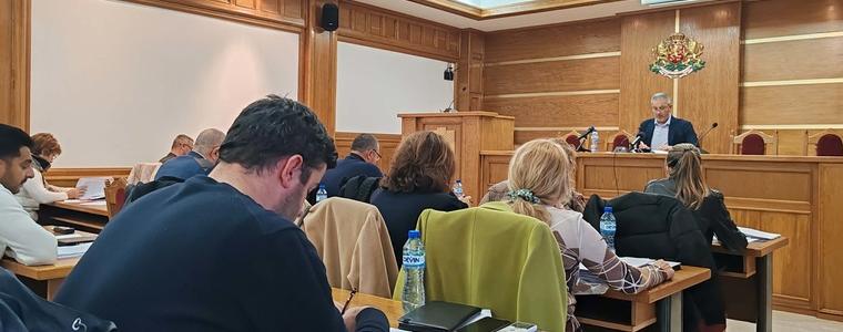 НА ЖИВО: Извънредно заседание на Общинския съвет на Община Добричка