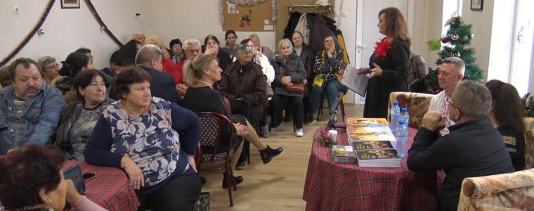 Народните изпълнители Калинка Вълчева и Стоян Варналиев се срещнаха с жителите на с. Красен (ВИДЕО)