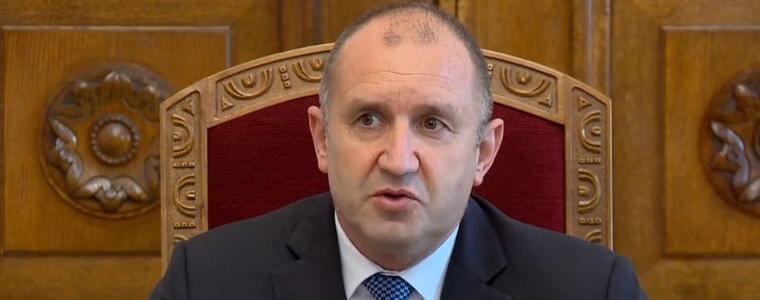 Президентът връчва първия мандат за ново правителство след Нова година