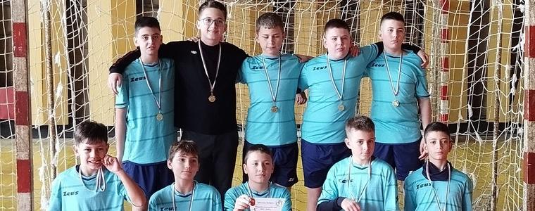 Ясни са победителите в общинския етап на ученическите игри по хандбал за момчета (5-7 клас)