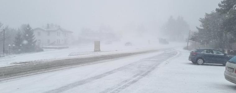 След падналия сняг - все още има места без ток