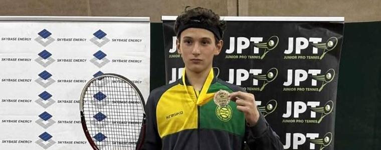 ТЕНИС: Бронзов медал за Ивайло Славов от ТК „Добруджа“ на турнир в Букурещ