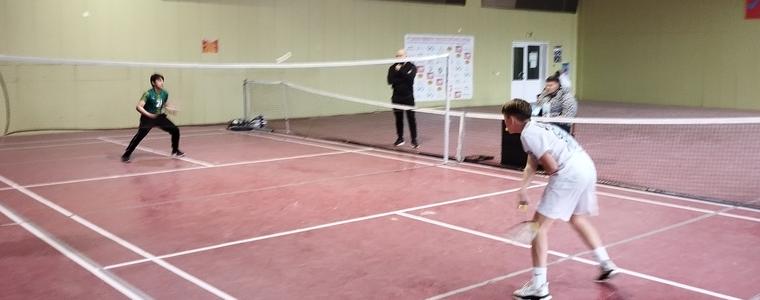 УЧЕНИЧЕСКИ ИГРИ: Проведоха се състезанията по бадминтон за момчета (5-7 клас)