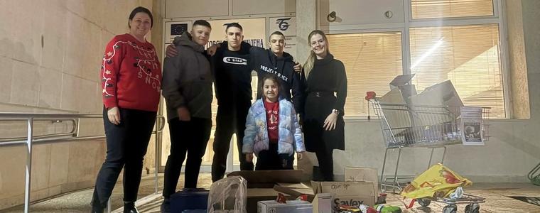 Ученици от ЧПГТП „Райко Цончев“ и ЧОУ „Мария Монтесори“ подкрепиха кампанията „Споделен хляб“