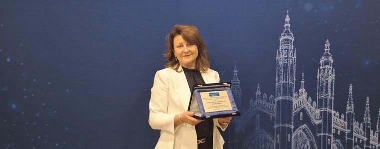 Учител СУ "Св. Климент Охридски" с престижно отличие от Асоциацията на Кеймбридж училищата