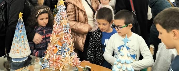 Въображение и креативност в коледна изложба на творците от ОДК-Каварна