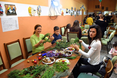 Коледна работилница за семейно творчество се проведе в Каварна