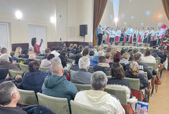 Концерт донесе коледно настроение и в село Стефан Караджа (СНИМКИ)