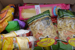 От РИМ-Добрич предадоха събраните храни за Трапезарията към храм „Света Троица“ (ВИДЕО)