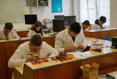 Състезание по приложна електроника  се проведе в гимназия „М. В. Ломоносов“