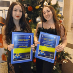 Две певици от вокално студио „Палитра“ - сред финалистите на националния конкурс "Коледна звезда"