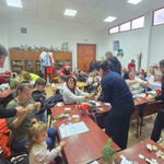 Коледна работилница събра много семейства в Зооцентър - Добрич в подкрепа на животните (СНИМКИ)