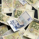 Мъж внесе 4000 лв., посипани с нафталин, предизвика пожар в банков клон в Горна Оряховица