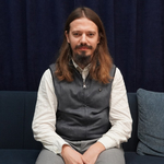 От семейната аптека до сцената – историята на Иван Димитров (ВИДЕО)