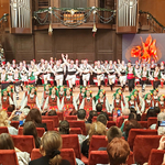 ПФТС „Добруджа“ подари коледно настроение на публиката в зала "Добрич" (СНИМКИ)