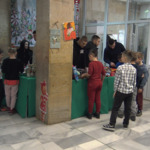 Празничен дух и коледни каузи на СУ „Св. св. Кирил и Методий“ в Добрич (ВИДЕО)