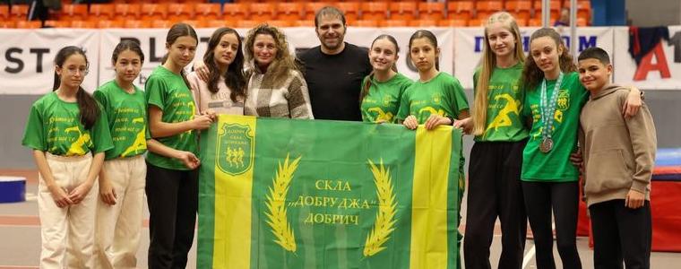 АТЛЕТИКА: Елина Костадинова с два медала и два лични рекорда от Националния шампионат в зала