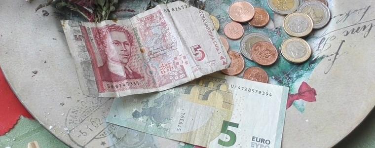 БНБ: 67% от левовете вече са изтеглени от обращение