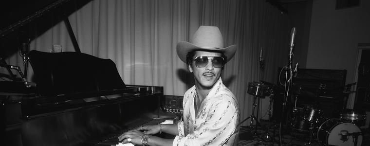 Bruno Mars се завръща с дългоочаквания четвърти солов албум „THE ROMANTIC“