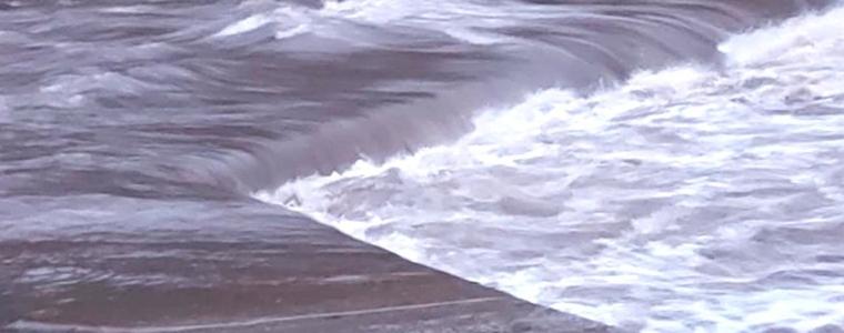 Частично бедствено положение в община Ардино заради залят мост над река Арда 