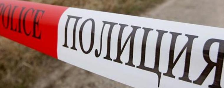 Жена загина, след като дърво падна върху колата ѝ