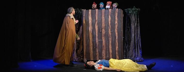 Нова година, нова премиера за Кукления театър (ВИДЕО)