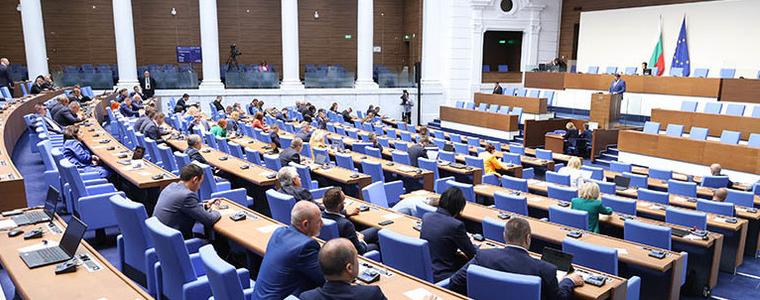 НС реши: Лихвата на студентските кредити се намалява на 3%