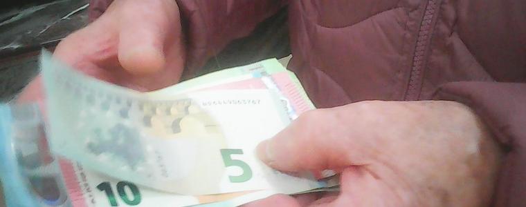 Пенсионерите в Добрич с повишено внимание при получаването на първите пенсии в евро