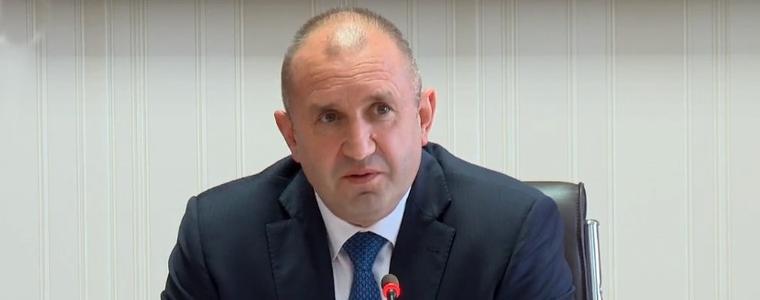 Румен Радев изненада, третият мандат отива при АПС