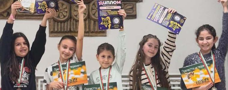 Студио за поп-рок певци "Сарандев" с впечатляващо участие в конкурс във Велико Търново