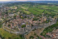 ЖИВОТЪТ Е ПЪТУВАНЕ: Каркасон – живата средновековна крепост на Франция (ВИДЕО)