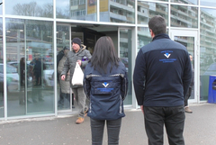 По сигнал НАП провери супермаркет в Добрич за коректно въвеждане на еврото (ВИДЕО)