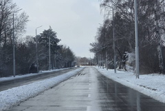 След нощният снеговалеж - улиците в Добрич са разчистени и опесъчени