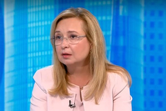 Зорница Русинова: Удължителният бюджет не застрашава влизането на България в еврозоната