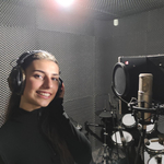 Даяна Добрева от Студио "Зонели" с дебютна песен