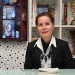 Художничка от Добрич твори три месеца в "порцелановата столица" на Китай (ВИДЕО)