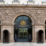 Йотова започва консултации за съставяне на служебен кабинет