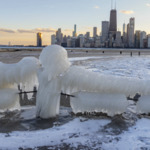 Ледена вълна в САЩ: Минус 33° в Чикаго, хиляди отменени полети