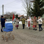 Много настроение на Бабинден в село Златия (СНИМКИ)